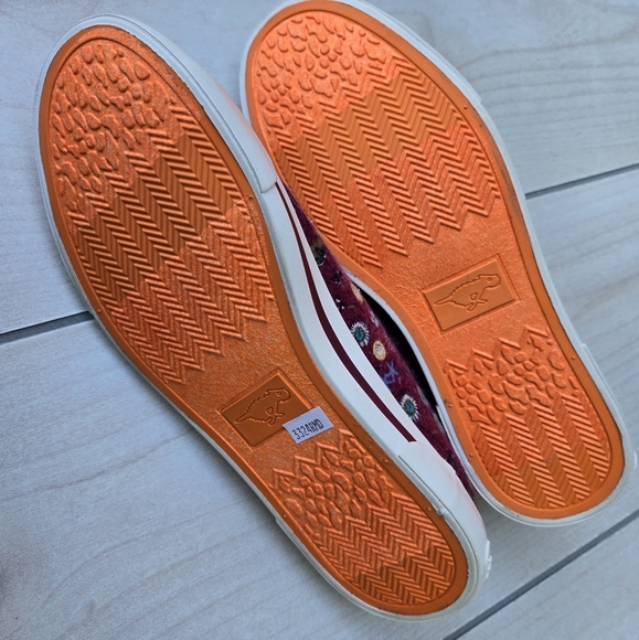 NWT Rocket Dog Bexley Slip On Sneakers Maroon Floral - Picture 8 of 11